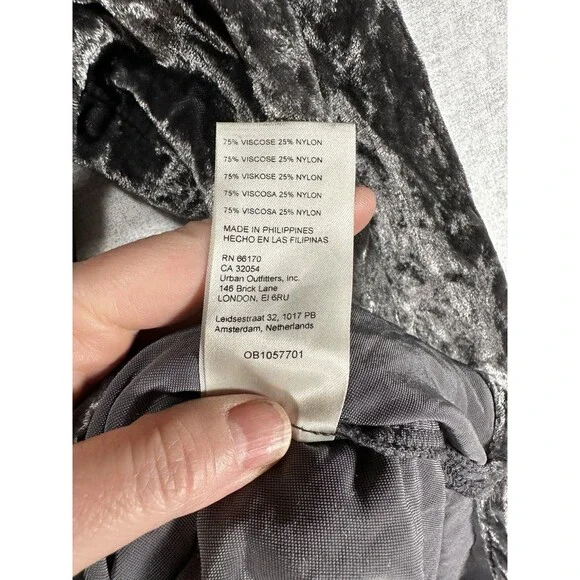 Anthropologie Pilcro Crushed Velvet Femme Buttondown Shirt in Dark Gray XXS - Picture 7 of 7